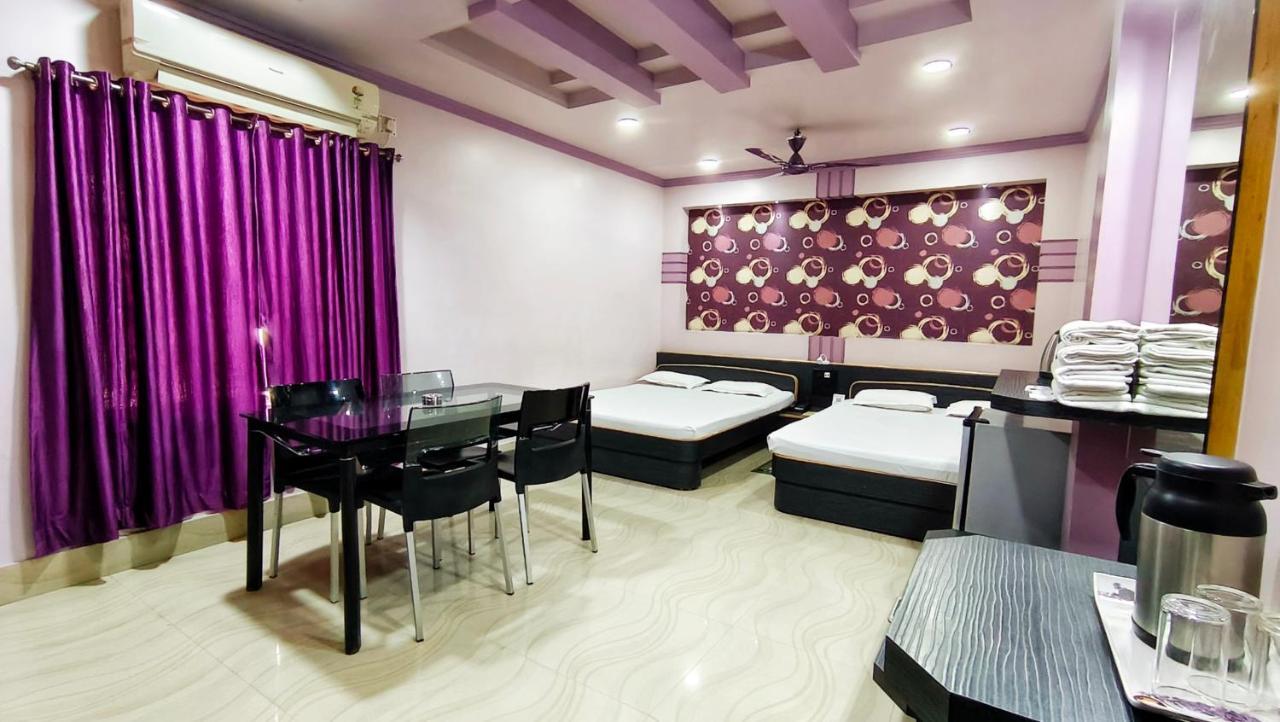 Hotel Samrat Baharampur Екстер'єр фото