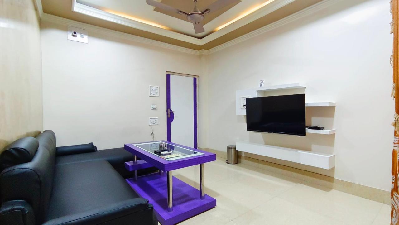 Hotel Samrat Baharampur Екстер'єр фото