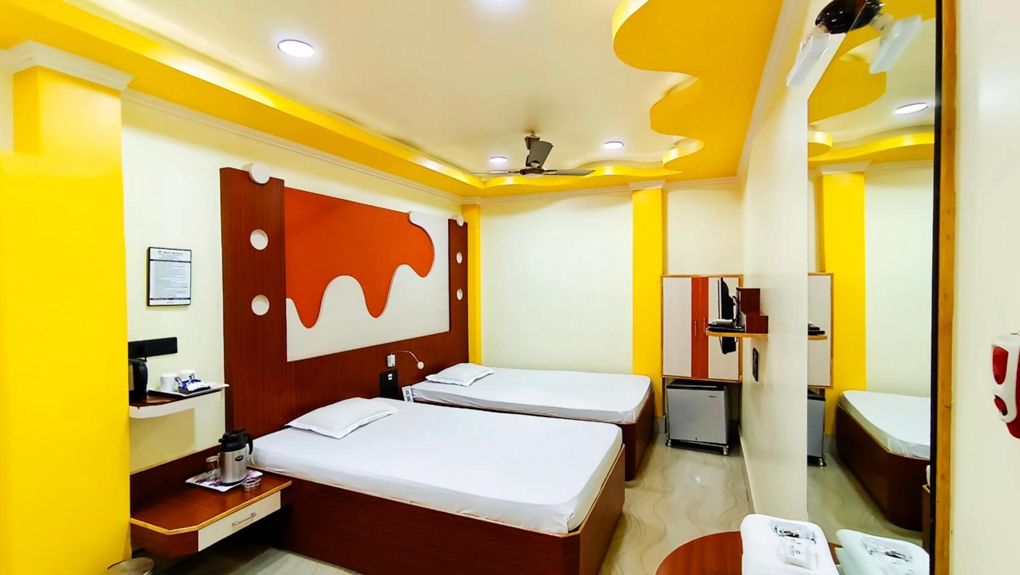 Hotel Samrat Baharampur Екстер'єр фото