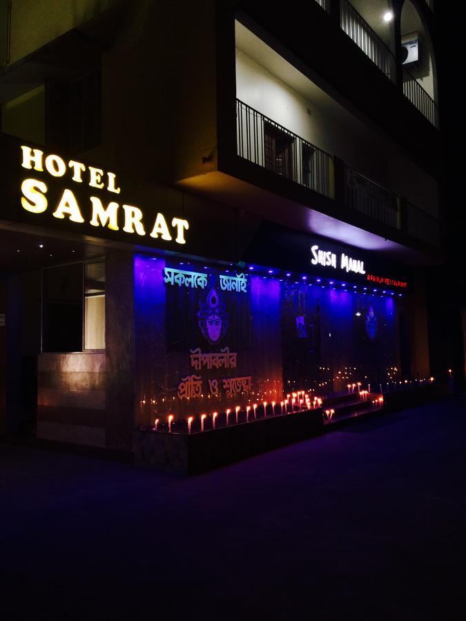 Hotel Samrat Baharampur Екстер'єр фото